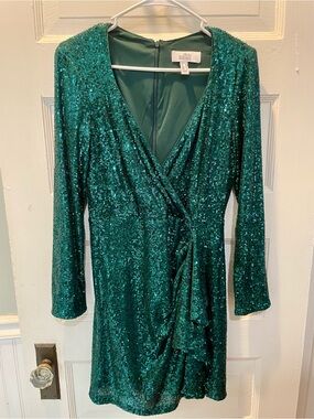 Bagdley Mischka Emerald Green Sequin Wrap Dress, Size 8